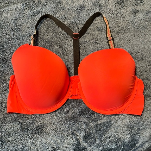 Victoria’s Secret racer back bra - Picture 1 of 3